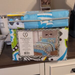 King Sheet Set - Blue and White